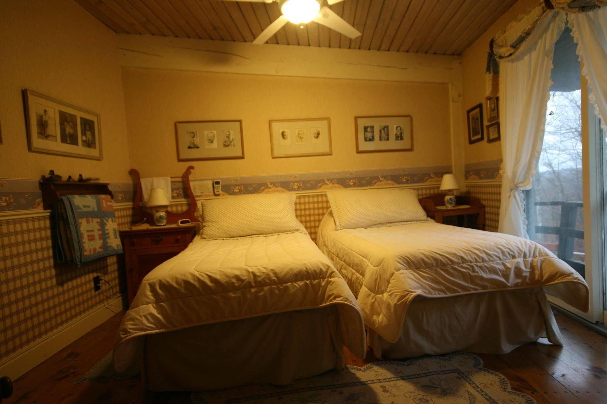 Stouffermill Bed & Breakfast Algonquin Highlands Luaran gambar