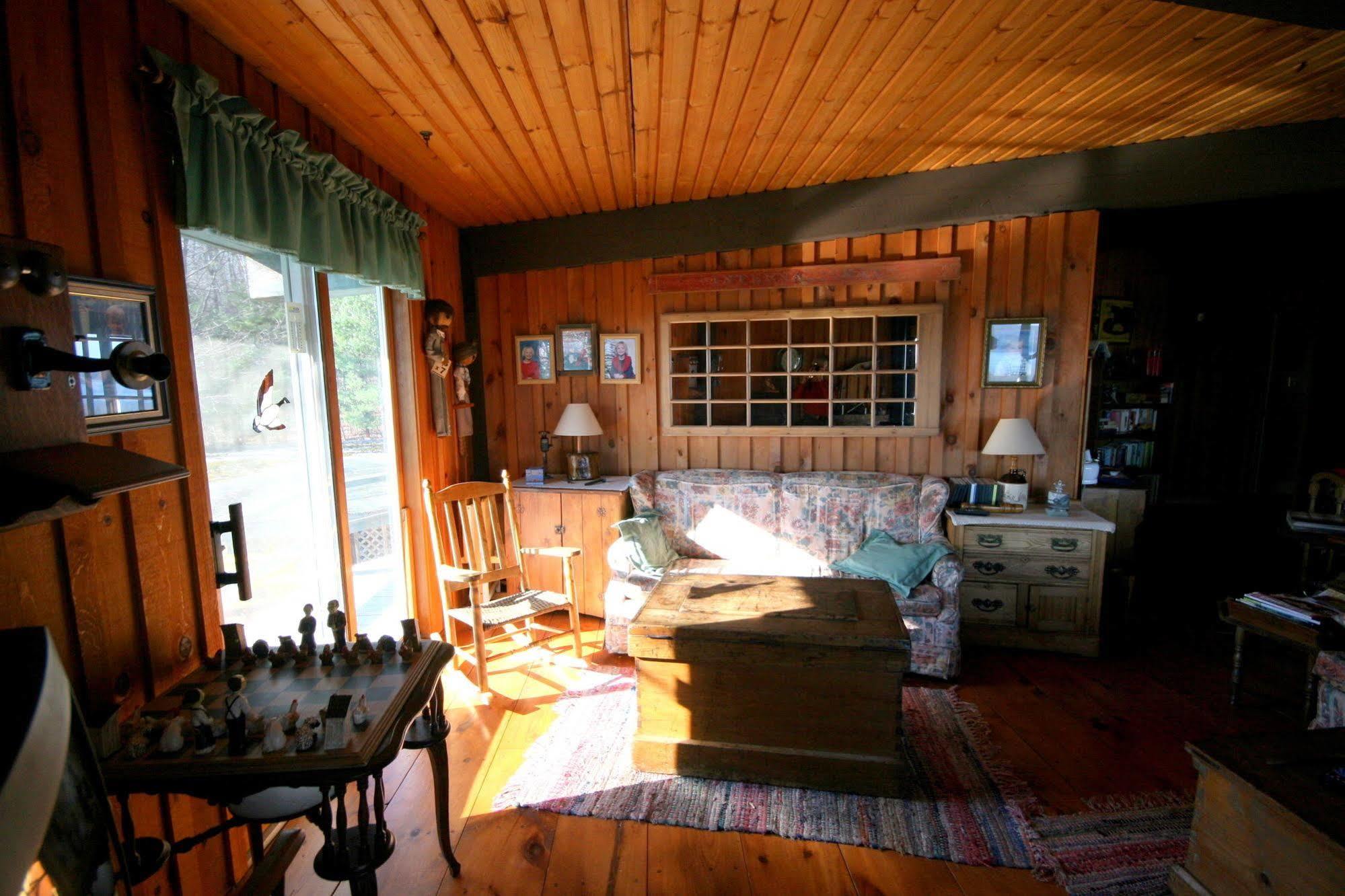Stouffermill Bed & Breakfast Algonquin Highlands Luaran gambar